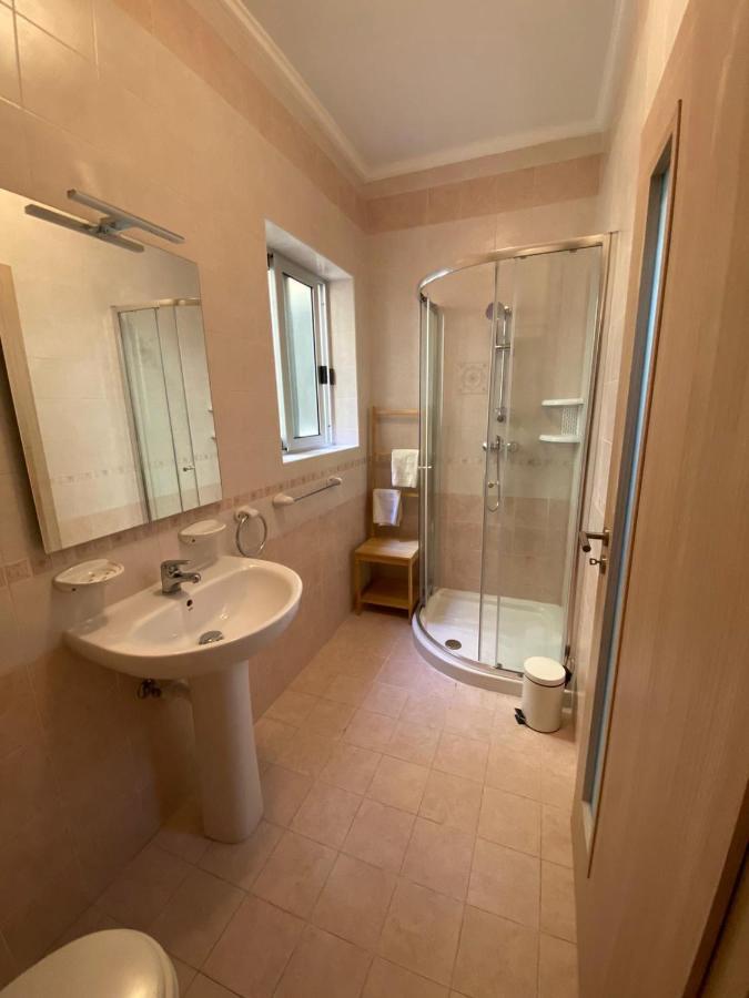Newly Refurbished Mellieha Central Apartment Esterno foto